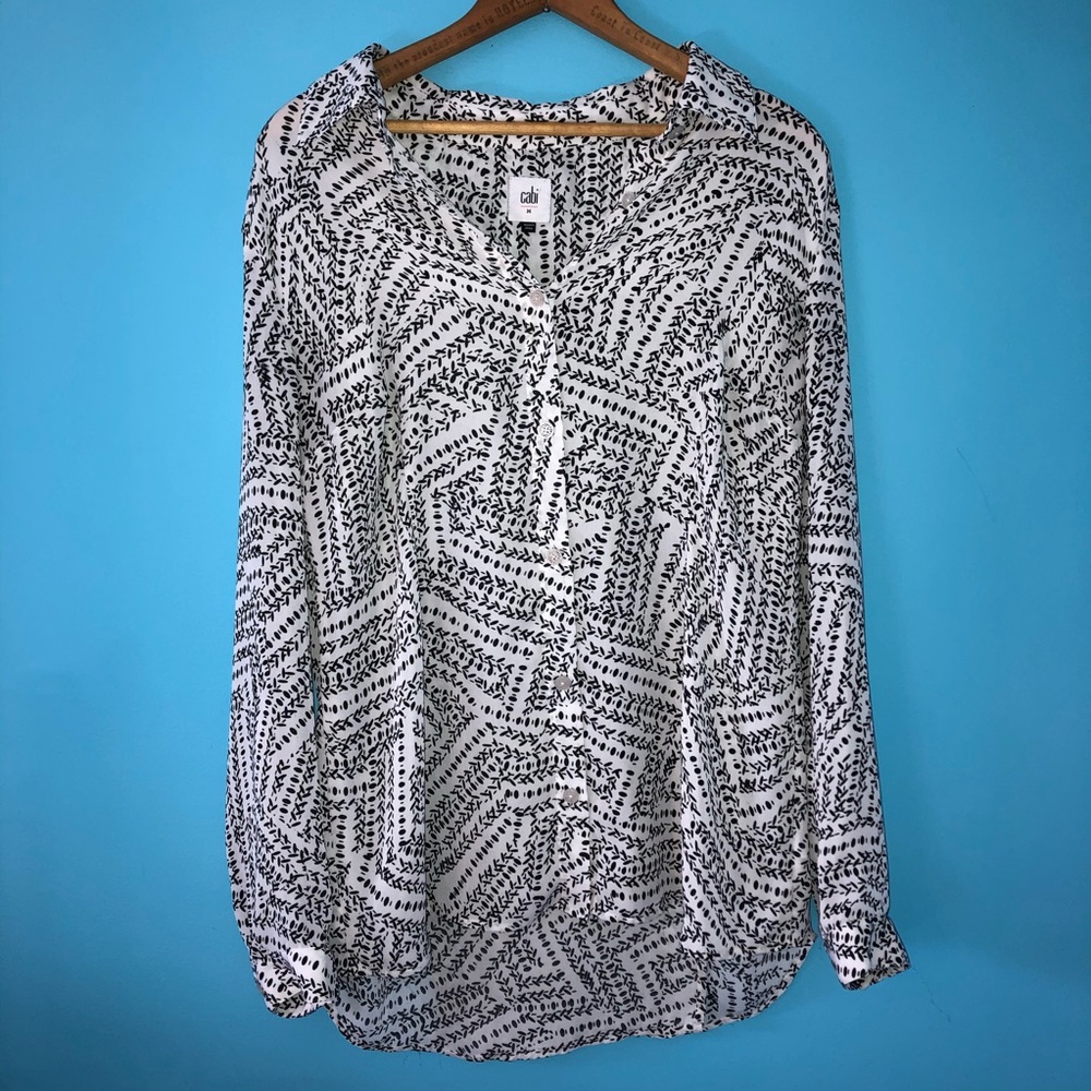 Cabi White Black Pattern Blouse Split Button 3255… - image 5